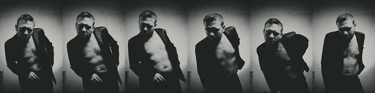 Planche contact d'une série de 6 portraits masculins en studio, étude des variations d'expression et de cadrage sur l'ivresse, démarche plasticienne sur le processus photographique et la répétition visuelles.